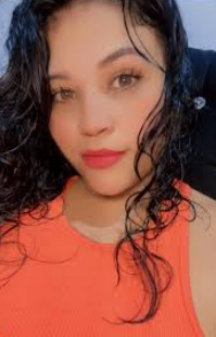 María<em> E</em>