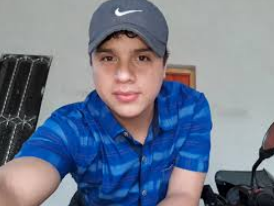 Andrés<em> Mora</em>